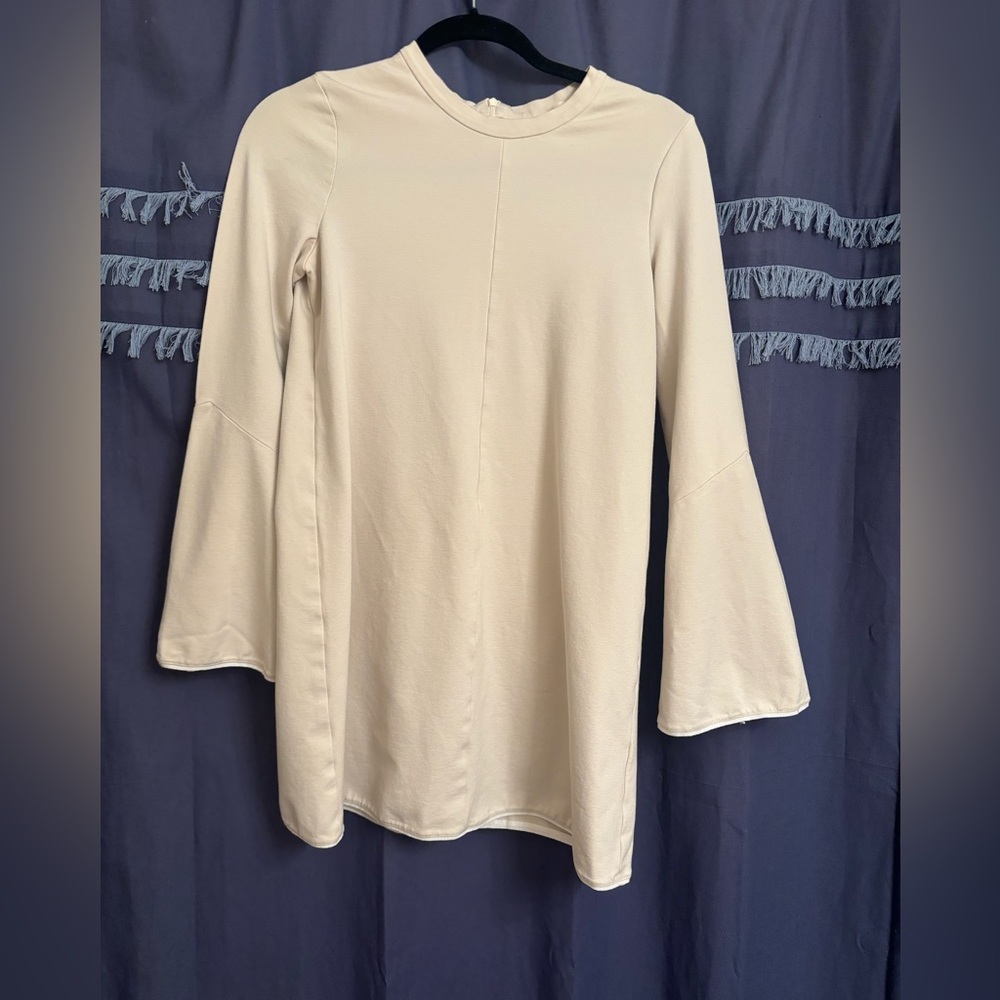 Laviana Conti cream mini dress EUC